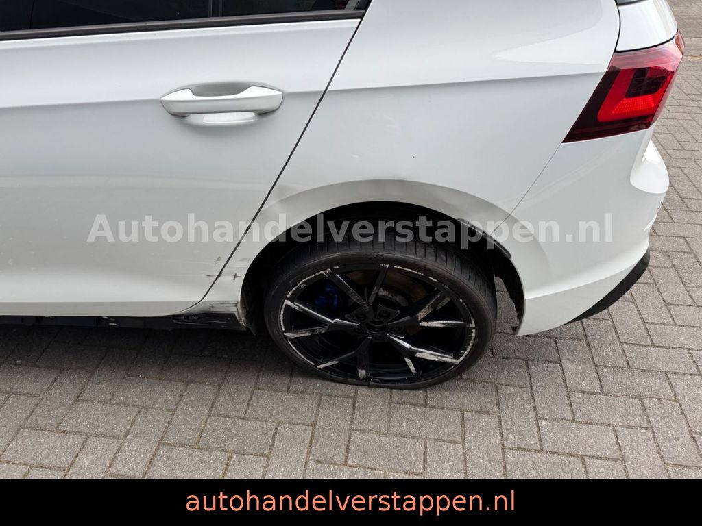 Volkswagen Golf VIII Lim. R 4Motion Performance Panorama