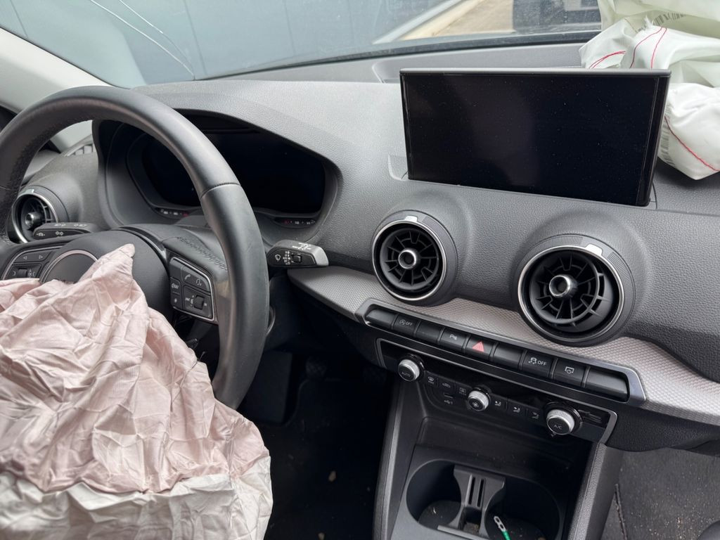 Audi Q2 30 TFSI  MMi