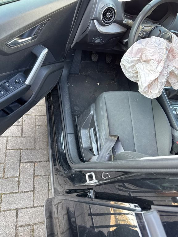 Audi Q2 30 TFSI  MMi