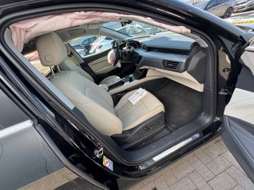 Audi E-tron 55 Quattro Advanced 300KW