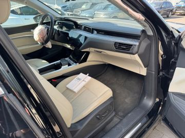 Audi E-tron 55 Quattro Advanced 300KW