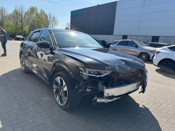 Audi E-tron 55 Quattro Advanced 300KW