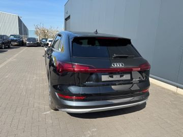 Audi E-tron 55 Quattro Advanced 300KW