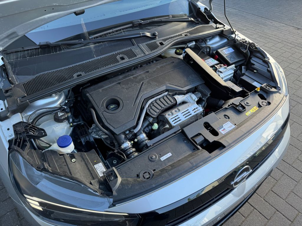 Opel Corsa F 1,2Turbo 100 GS eDTC