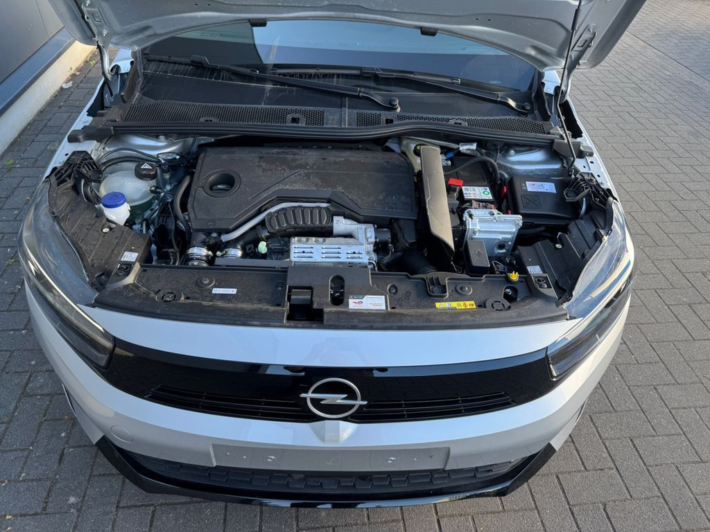 Opel Corsa F 1,2Turbo 100 GS eDTC