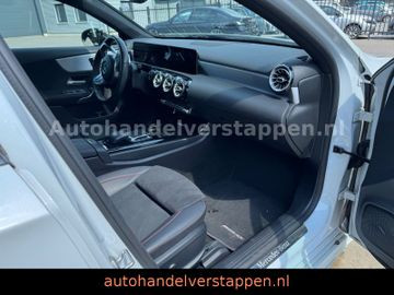 Mercedes-Benz A 250 e Hybrid AMG Sport Pano Burm Memory