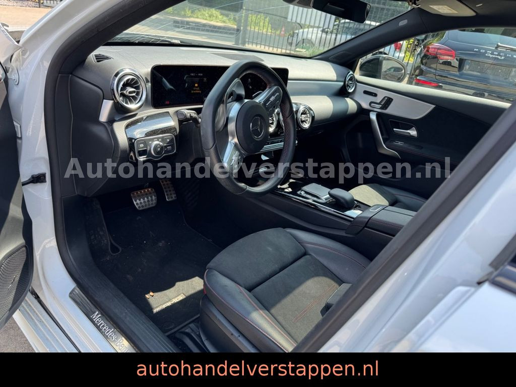 Mercedes-Benz A 250 e Hybrid AMG Sport Pano Burm Memory