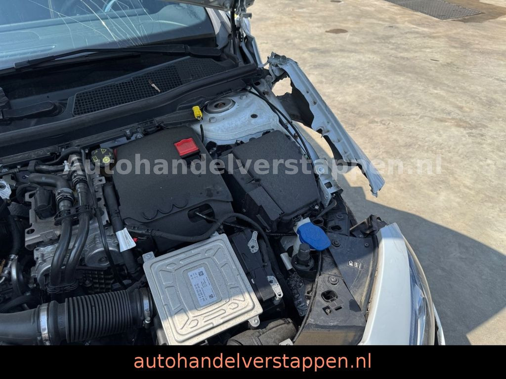 Mercedes-Benz A 250 e Hybrid AMG Sport Pano Burm Memory