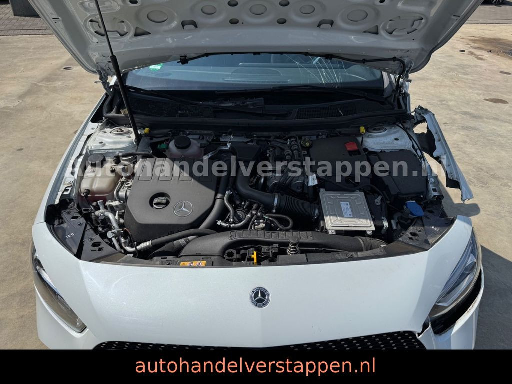 Mercedes-Benz A 250 e Hybrid AMG Sport Pano Burm Memory