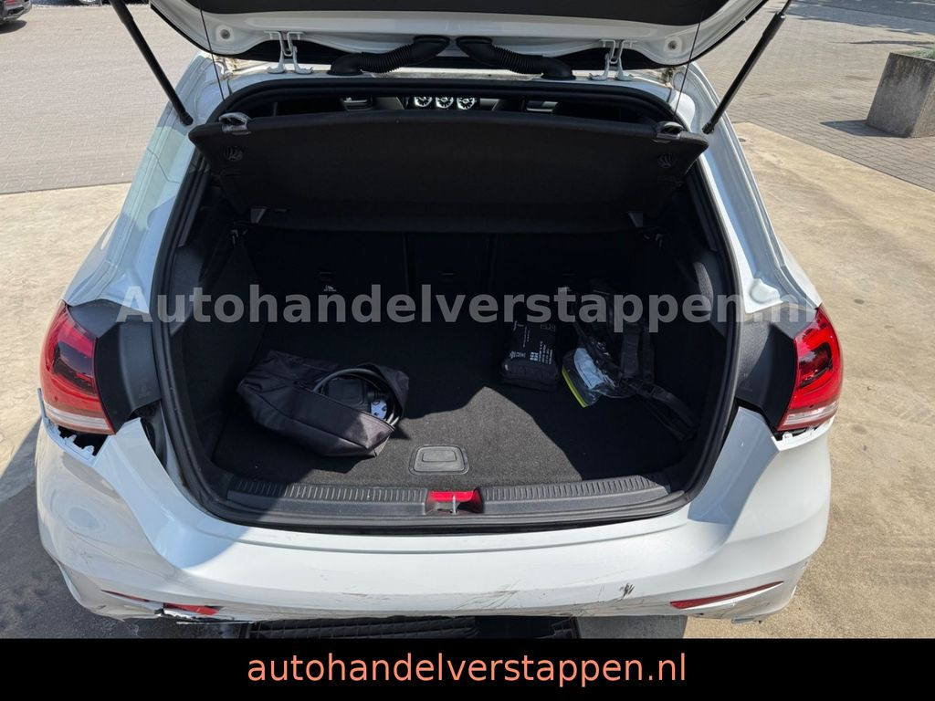 Mercedes-Benz A 250 e Hybrid AMG Sport Pano Burm Memory