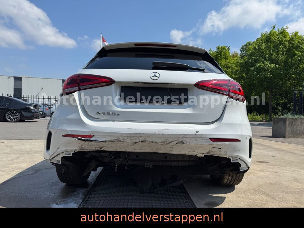 Mercedes-Benz A 250 e Hybrid AMG Sport Pano Burm Memory
