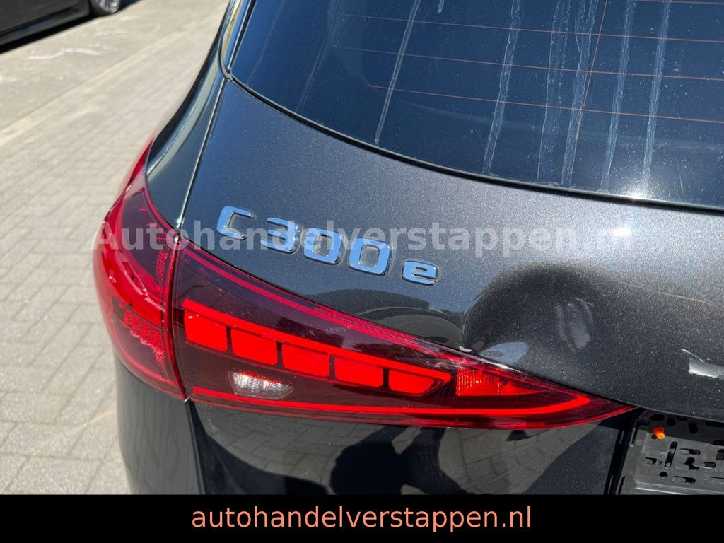 Mercedes-Benz C 300 e AMG Sport Pano Burm Hud Leder