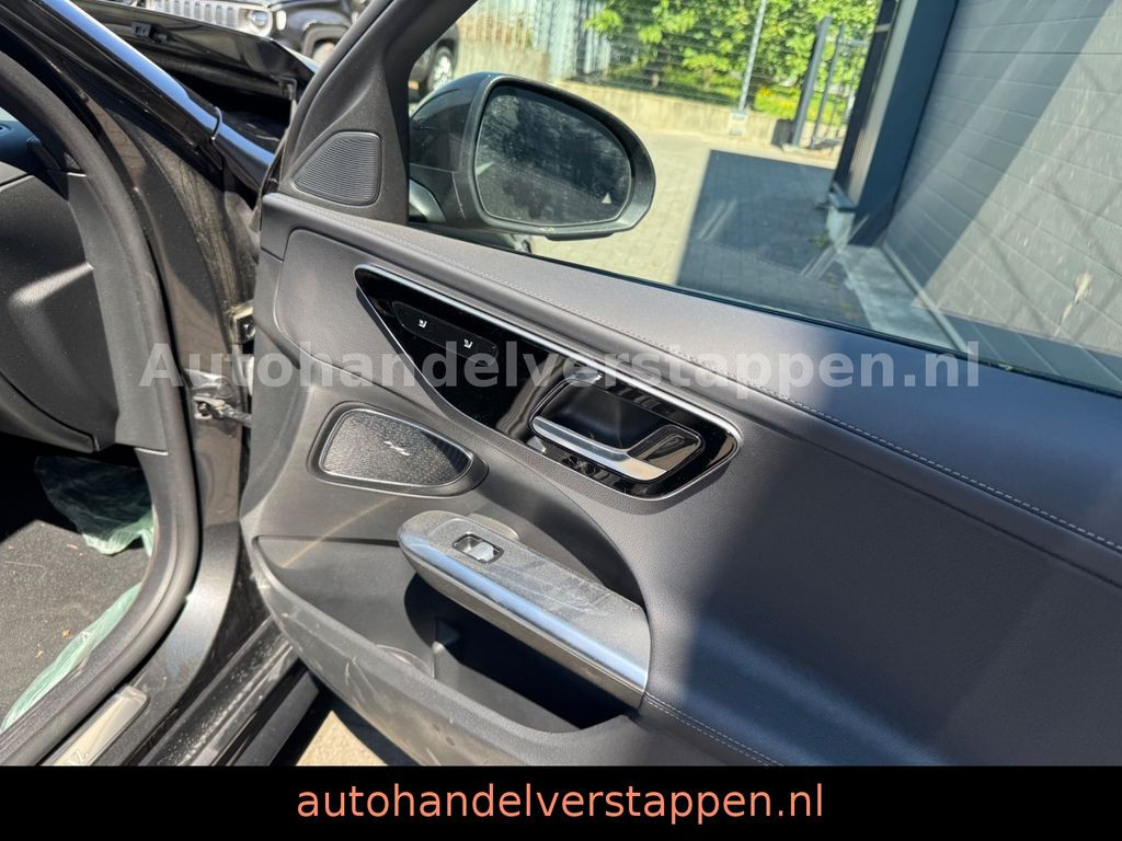Mercedes-Benz C 300 e AMG Sport Pano Burm Hud Leder