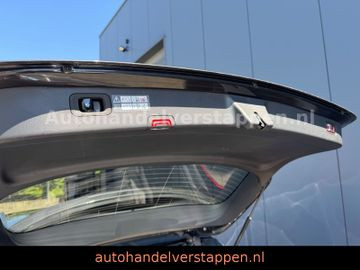 Mercedes-Benz C 300 e AMG Sport Pano Burm Hud Leder