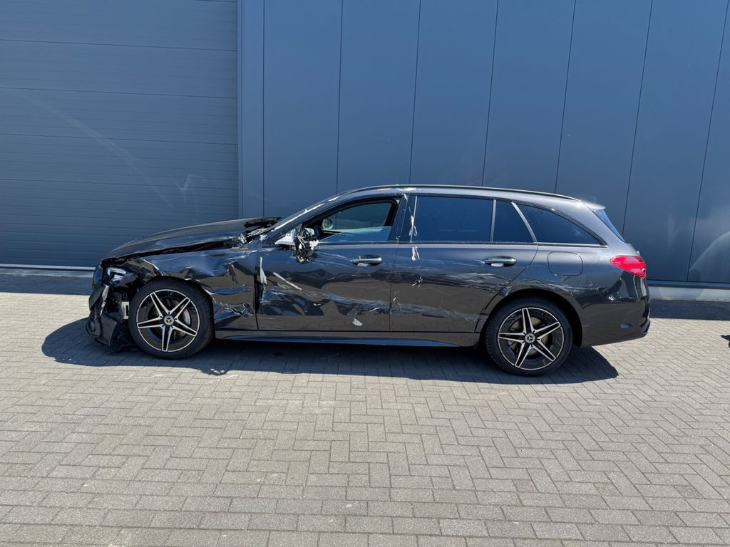 Mercedes-Benz C 300 e AMG Sport Pano Burm Hud Leder