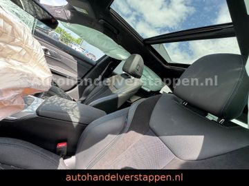 BMW 330e 185KW Plug in M Sport Panorama Laser