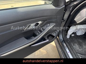 BMW 330e 185KW Plug in M Sport Panorama Laser