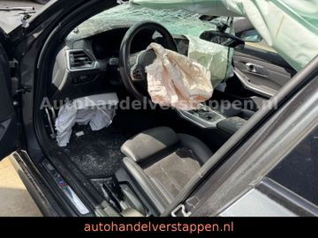 BMW 330e 185KW Plug in M Sport Panorama Laser