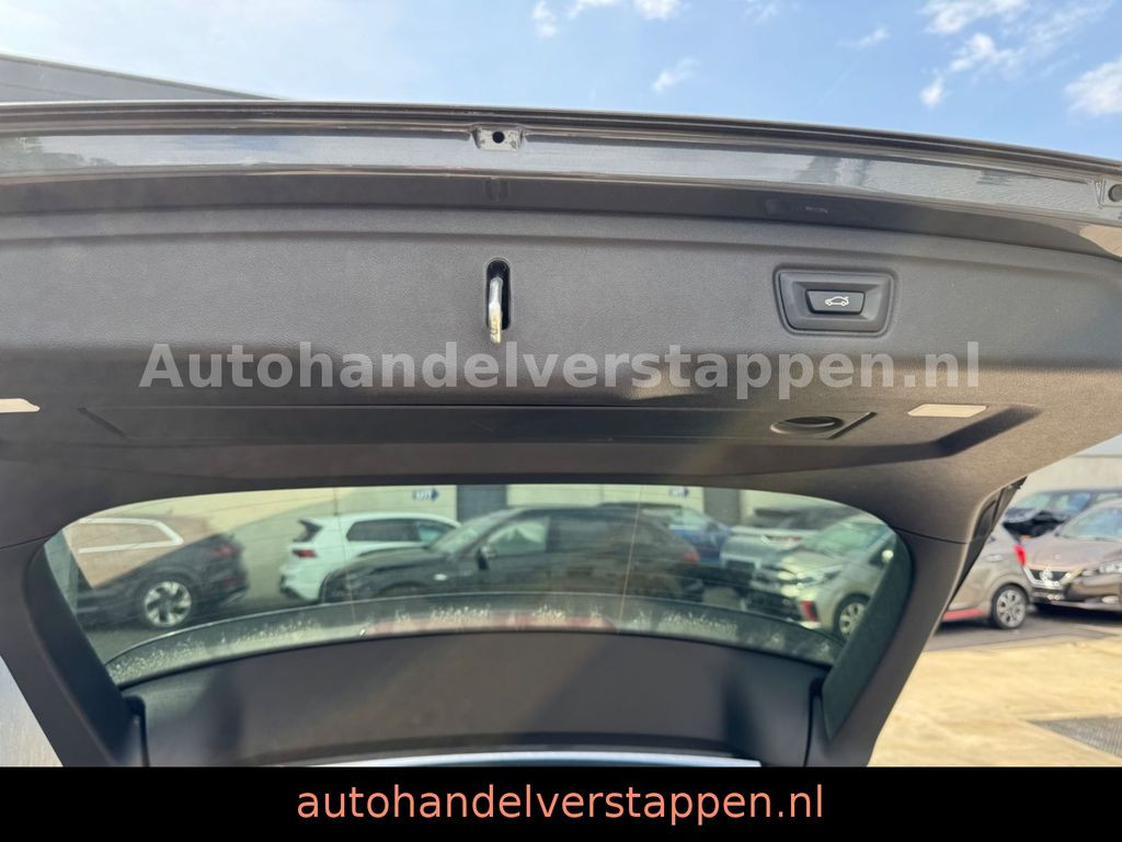 BMW 330e 185KW Plug in M Sport Panorama Laser