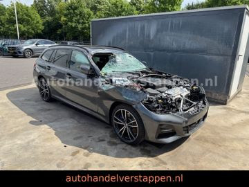 BMW 330e 185KW Plug in M Sport Panorama Laser