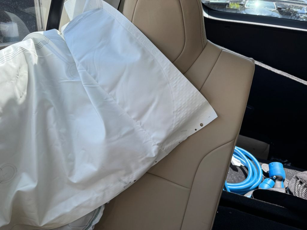 Tesla Model X 90d AWD Autopilot Full-Options list
