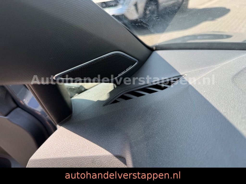 Volkswagen Golf VIII Lim. GTD 200PS Pano Black Style Harman