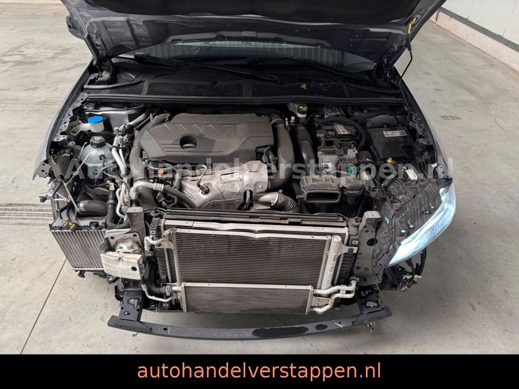 Peugeot 308 SW Hybrid 180 Allure Pack 133KW Nappa EXclus