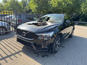 Volvo XC 60 T6 Plus Dark Recharge Plug-In Hybrid AWD