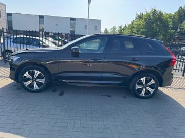 Volvo XC 60 T6 Plus Dark Recharge Plug-In Hybrid AWD