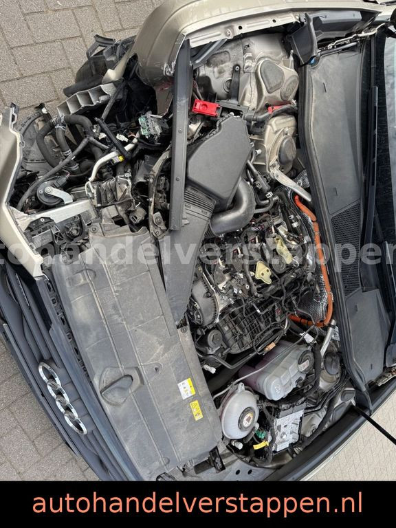 Audi A6 Avant 55 TFSI e Quattro Sport S-Line