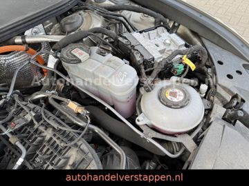 Audi A6 Avant 55 TFSI e Quattro Sport S-Line