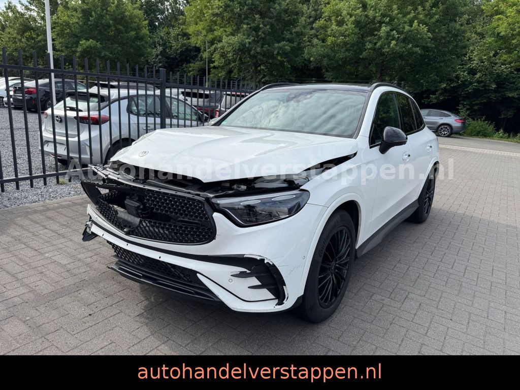 Mercedes-Benz GLC 300d 4Matic AMG Sport 9G-TRONIC Panorama