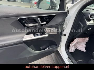 Mercedes-Benz GLC 300d 4Matic AMG Sport 9G-TRONIC Panorama