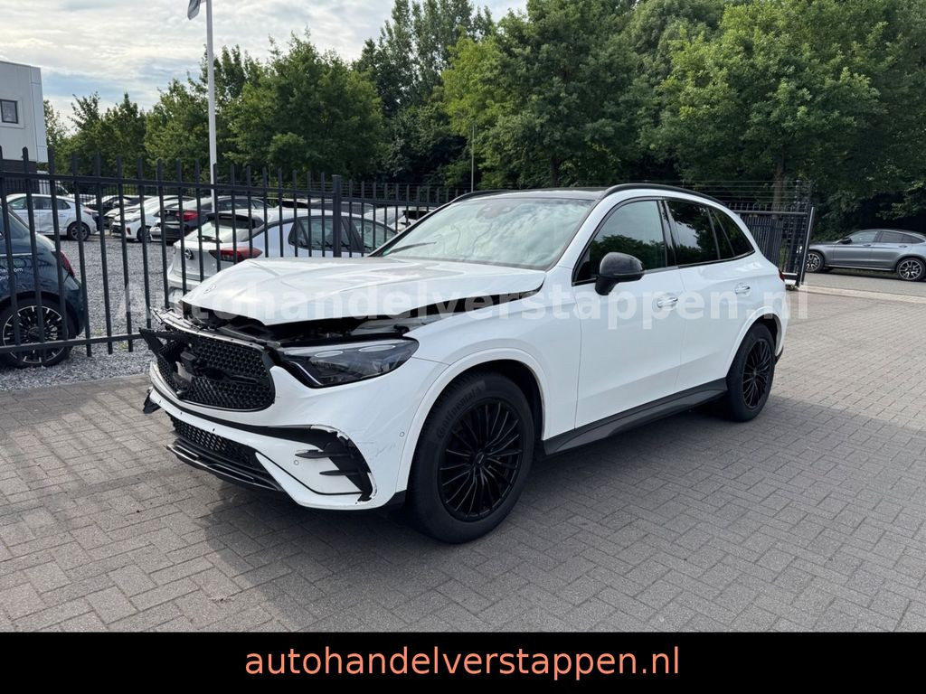 Mercedes-Benz GLC 300d 4Matic AMG Sport 9G-TRONIC Panorama
