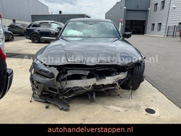 BMW M3 Lim. Competition Hud Harman Carbon Paket