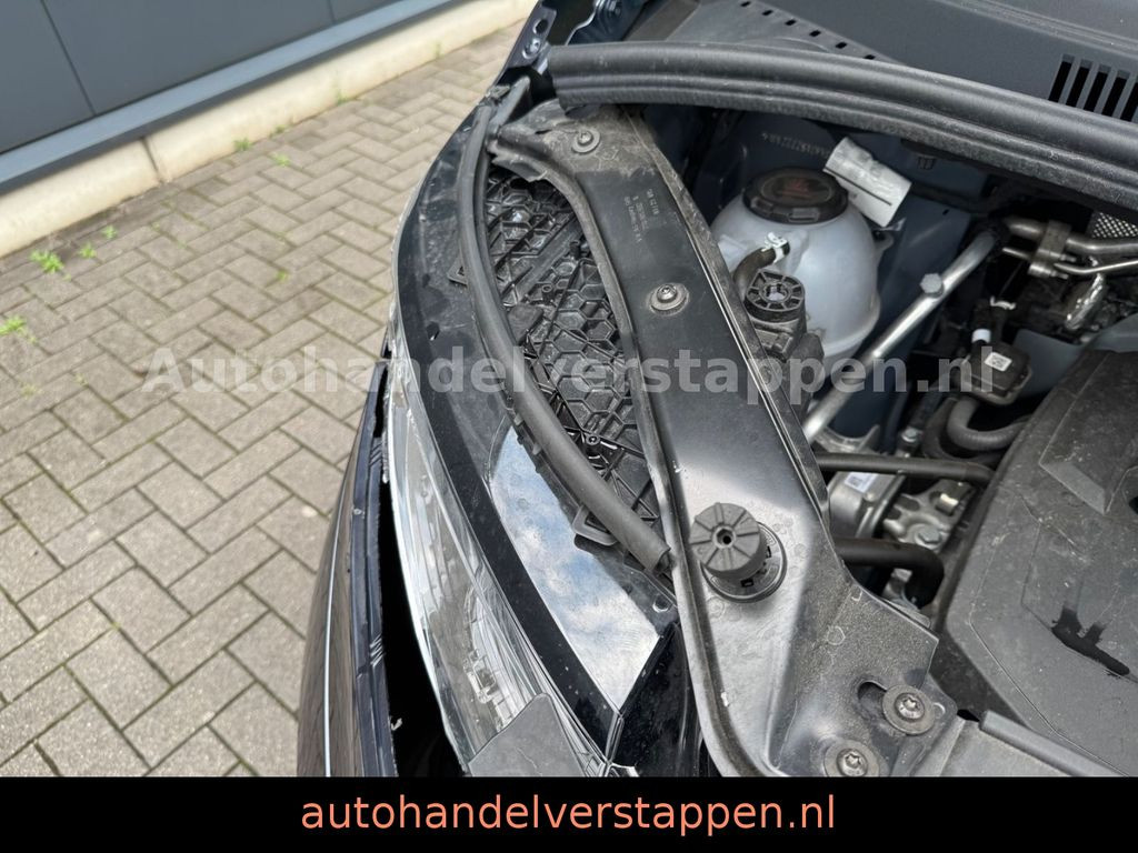 Volkswagen T7 Multivan DSG LANG Pano ACC LED 7-Sitzer