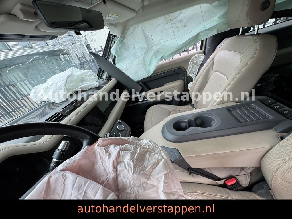 Land Rover Defender 90 P400 First Edition Run Roof