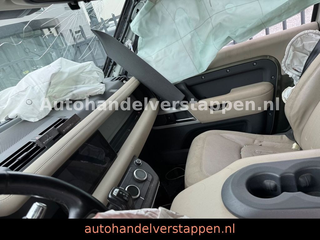 Land Rover Defender 90 P400 First Edition Run Roof