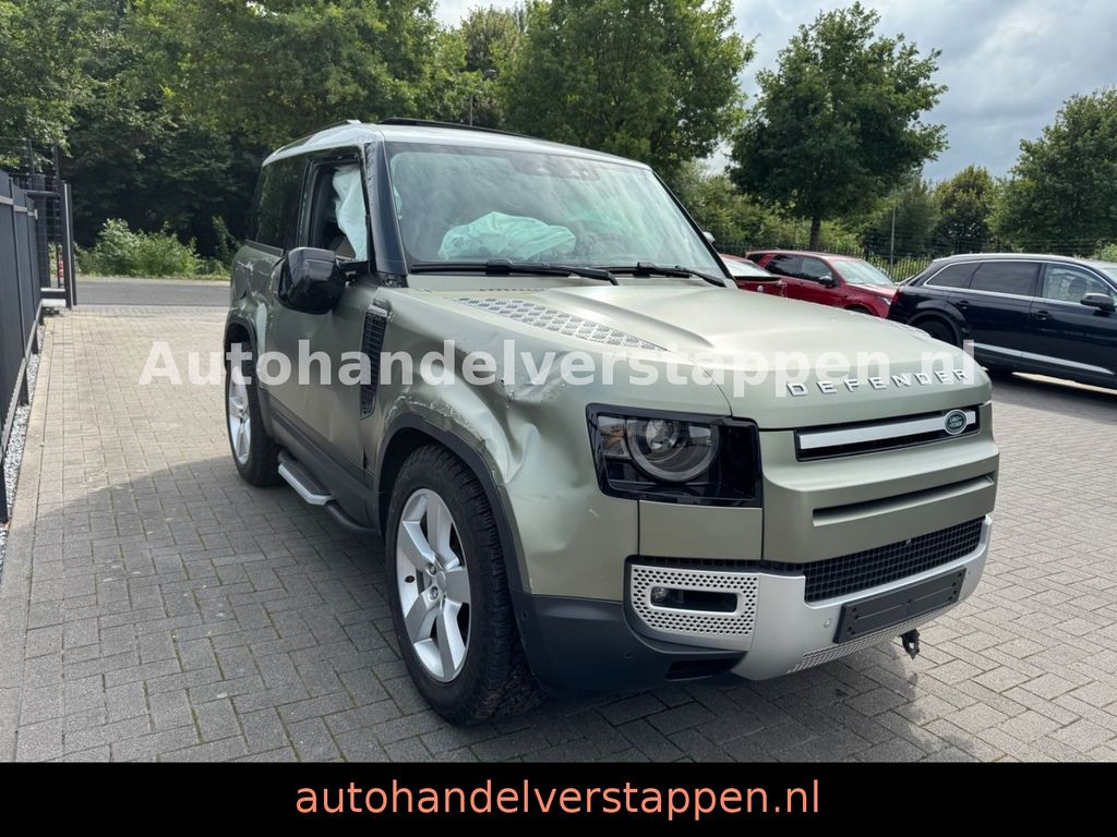 Land Rover Defender 90 P400 First Edition Run Roof