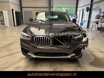 BMW X4 xDrive 20 d Advantage 140KW Pano Leder Navi