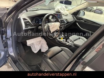 BMW X4 xDrive 20 d Advantage 140KW Pano Leder Navi
