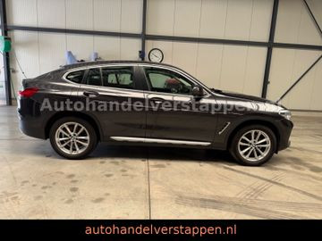 BMW X4 xDrive 20 d Advantage 140KW Pano Leder Navi
