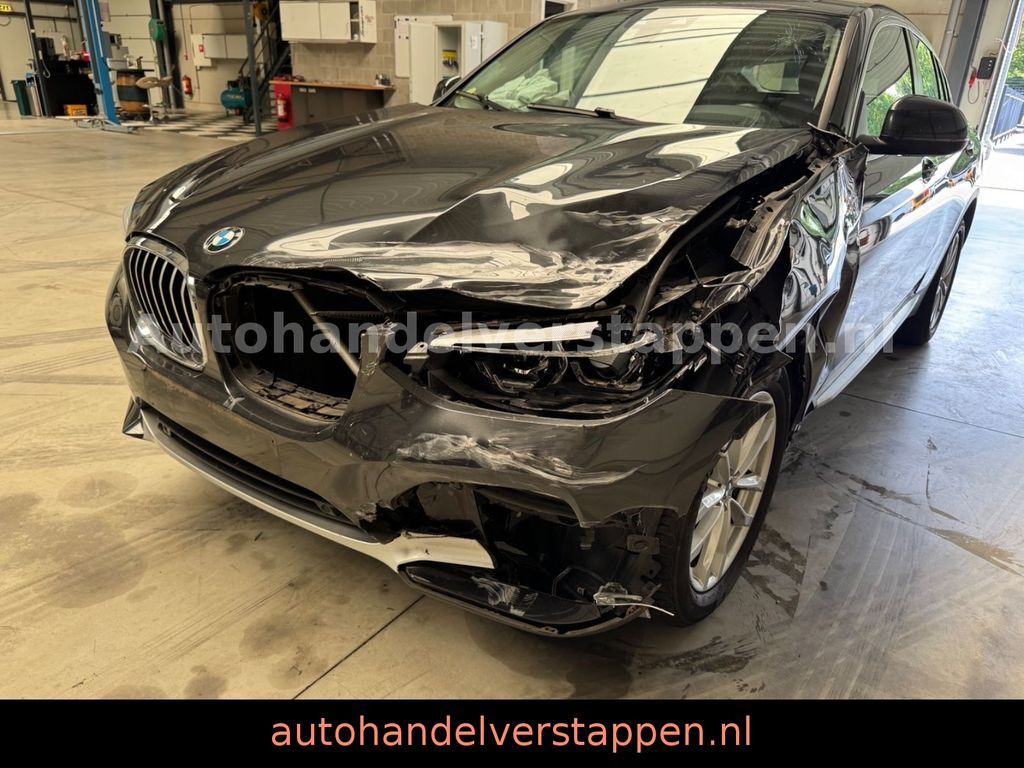 BMW X4 xDrive 20 d Advantage 140KW Pano Leder Navi