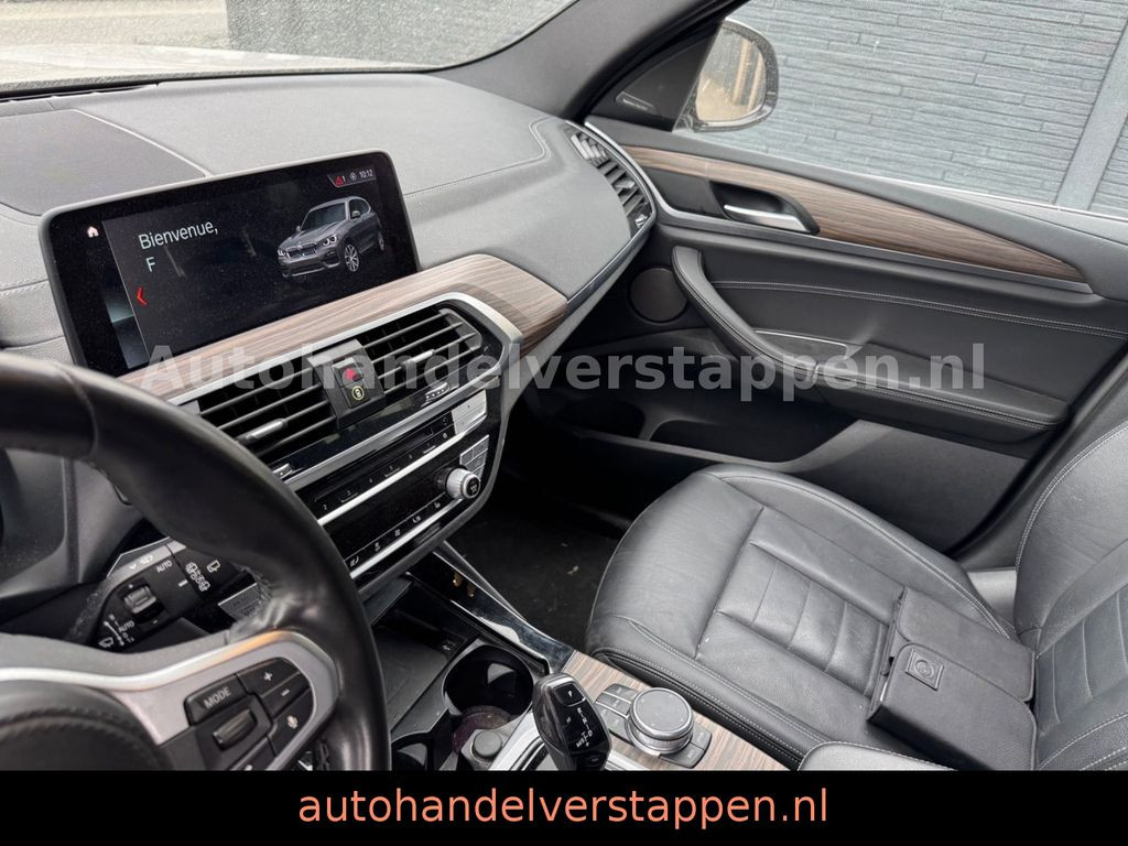 BMW X3 xDrive 30 i Luxury Line Harman 185KW