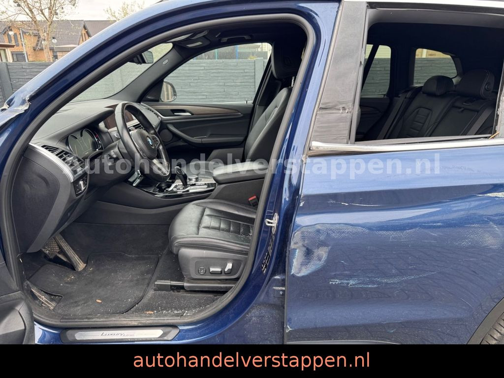 BMW X3 xDrive 30 i Luxury Line Harman 185KW