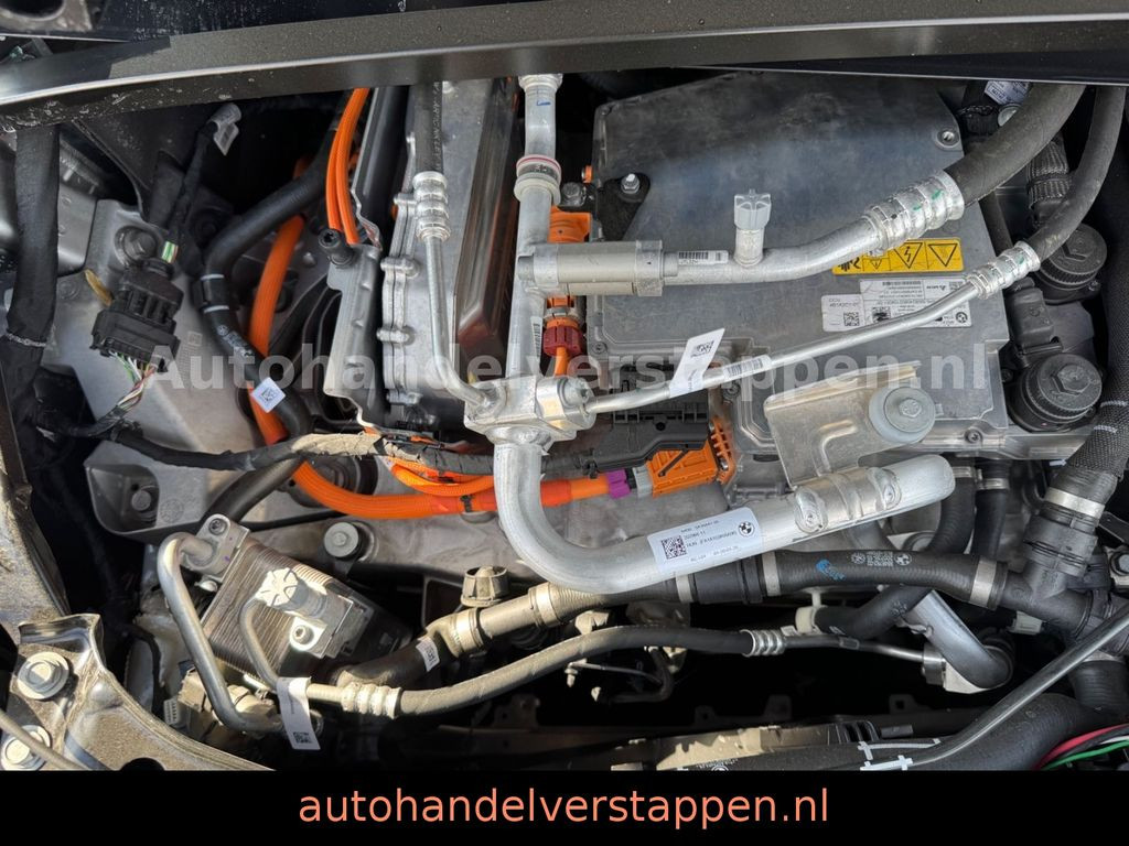BMW iX1 30 xDrive 230KW M Sport Pano